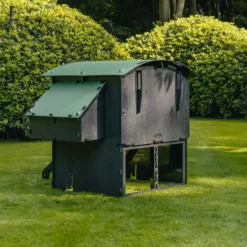 Nestera kunststof kippenhok op poten L